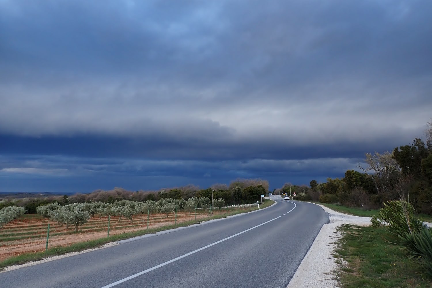 300 vjetrovitih kilometara Istre